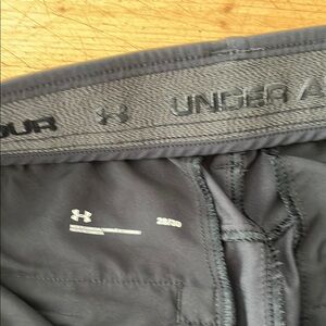 Men’s Under Armour Drive Golf Pants,  Black 
Size  28/30